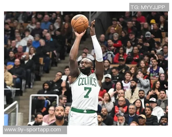 杰伦布朗狂砍42分展现超强火力次节独得18分助球队逆转局势 杰伦布朗狂砍42分展现超强火力次节独得18分助球队逆转局势