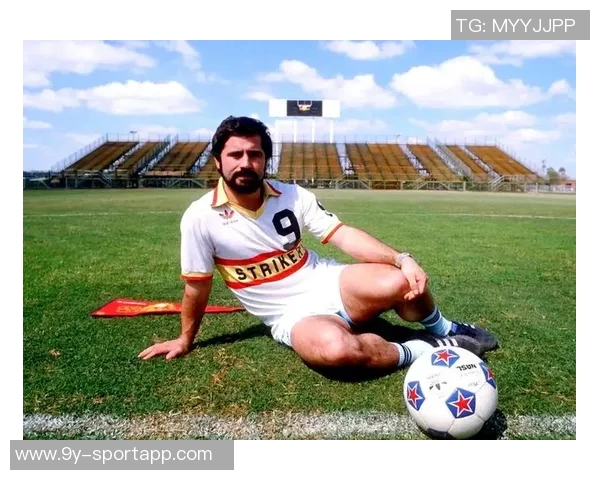 穆勒与德赖塞特尔亲密合影社交媒体上互称传奇人物 穆勒与德赖塞特尔亲密合影社交媒体上互称传奇人物