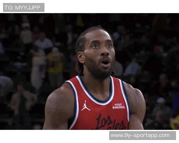 湖人自媒体调侃快船战绩糟糕笑声不断引发球迷热议