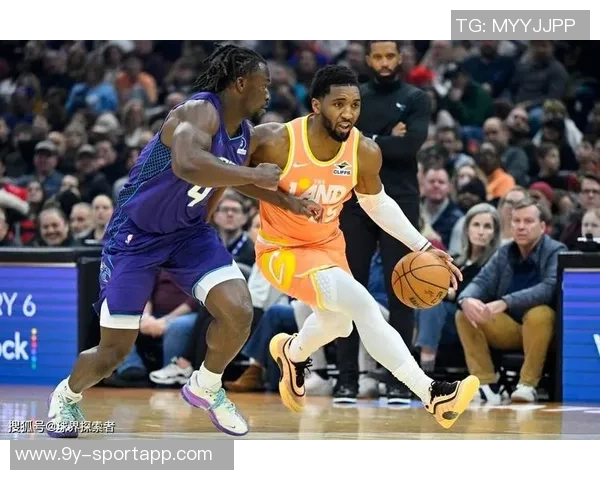 米切尔复出大爆发砍37分助队止连败八记三分展现超强火力