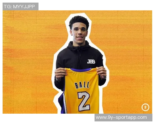 NBA官推祝朗佐鲍尔28岁生日快乐健康打球愿他未来更加辉煌