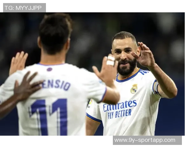 维尼修斯在伯纳乌主场再度获胜状态回暖期待持续表现出色